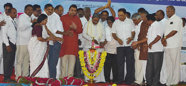 ರಾಜ್ಯ ಸರಕಾರ ಅಹಿಂದ ವರ್ಗಗಳ ಸಬಲೀಕರಣಕ್ಕೆ ಹೆಚ್ಚಿನ ಒತ್ತು ನೀಡುತ್ತಿದೆ: ಸಿಎಂ ಸಿದ್ದರಾಮಯ್ಯ